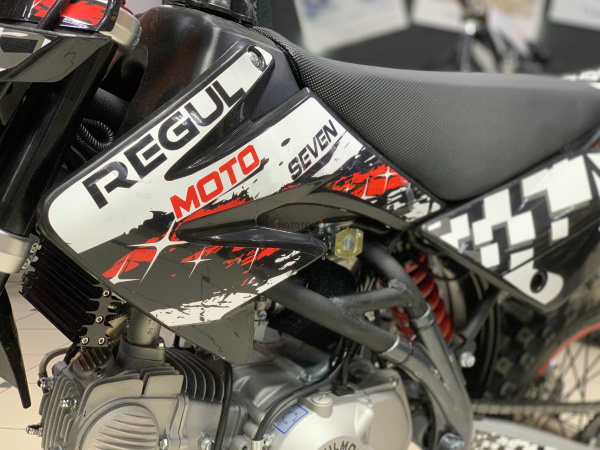 Питбайк Regulmoto (Регулмото) SEVEN MEDALIST 49cc (140) 19/16 чёрный/белый | Мототека